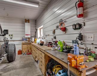 248-Co-Rd-6-Alma-CO-80420-USA-large-073-011-Garage-1500x1000-72dpi